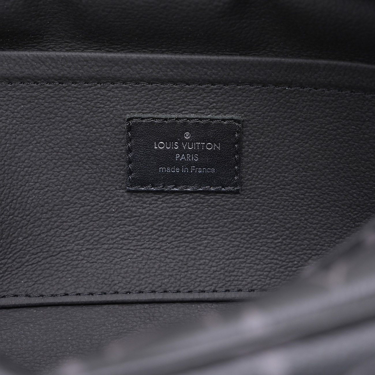 LOUIS VUITTON(USED)루이비통 모노그램 이클립스 락커 돕 키트 파우치